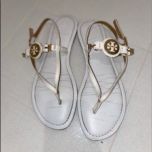 Tory Burch Sandals / Size:8 / White & Gold